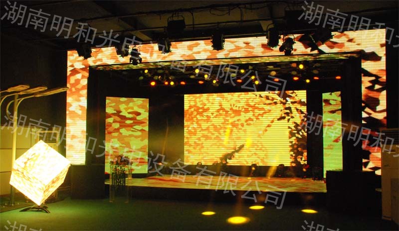 省政府辦公廳領(lǐng)導(dǎo)一行蒞臨918博天堂光電調(diào)研指導(dǎo)
