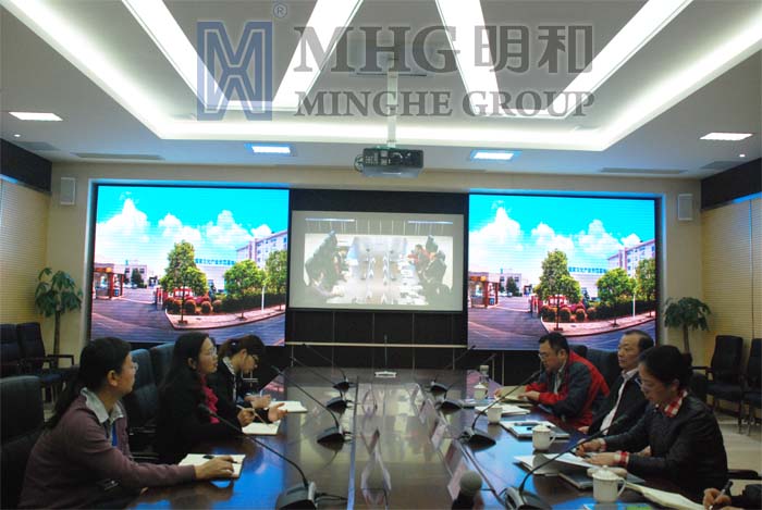 領(lǐng)導(dǎo)一行與918博天堂管理層就助推外貿(mào)業(yè)務(wù)親切座談