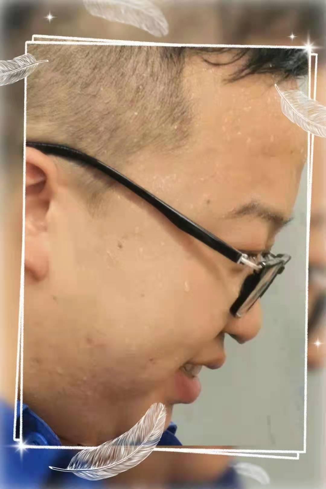 油漆技師酷暑工作照.jpg